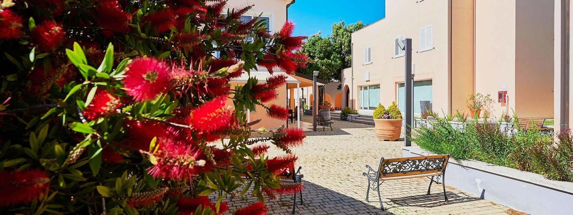 Bolgheri Marina Resort Marina Di Bibbona Exterior foto