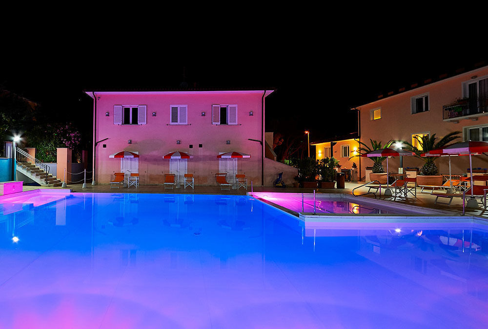 Bolgheri Marina Resort Marina Di Bibbona Exterior foto