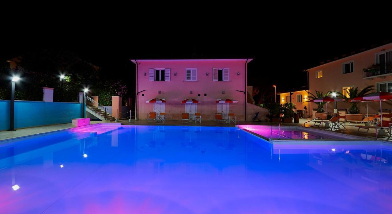 Bolgheri Marina Resort Marina Di Bibbona Exterior foto